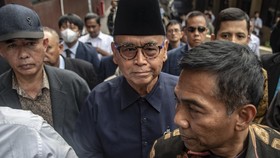 Ricuh Lagi di Bareskrim Usai Panji Gumilang Selesai Diperiksa 9 Jam