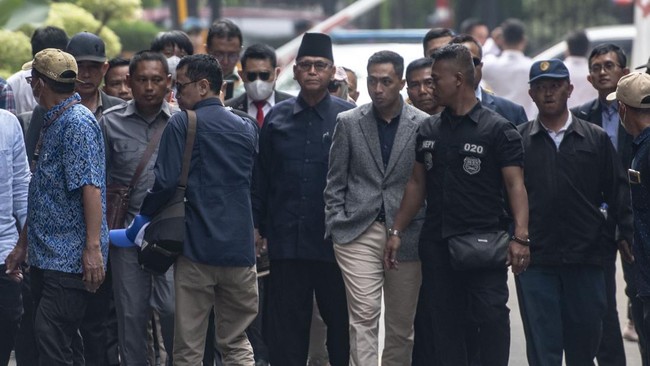 Pada pekan ini Bareskrim masih pendalaman terkait transaksi-transaksi keuangan yang menyangkut Panji Gumilang, serta berkoordinasi dengan PPATK.