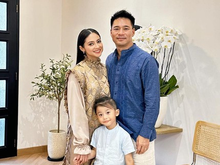 7 Potret Rini Yulianti dan Suami Korea, 9 Tahun Nikah dan Dikaruniai Anak Laki-laki