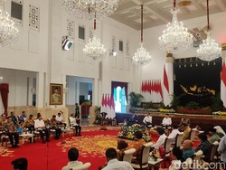 Jokowi Gelar Sidang Kabinet Paripurna, Prabowo hingga Firli Hadir