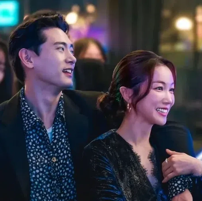Drakor bertemakan benci jadi cinta 5 Drakor Romantis yang Menggemaskan, Bikin Gagal Move On!