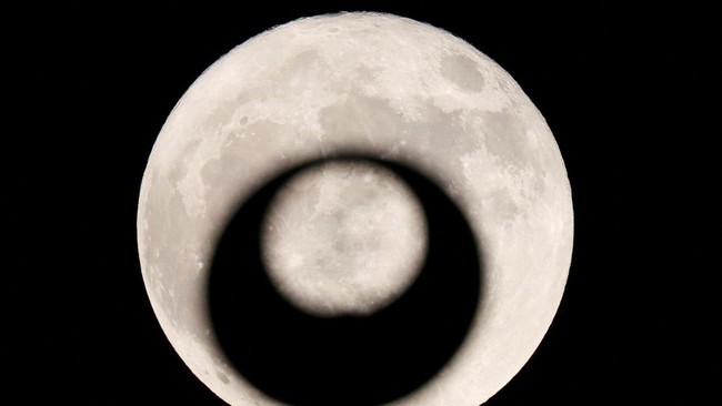 BMKG memperingatkan warga pesisir mewaspadai ketinggian pasang air laut, seiring kemunculan fenomena Bulan Purnama Super (Supermoon) pada 1 dan 2 Agustus 2023.
