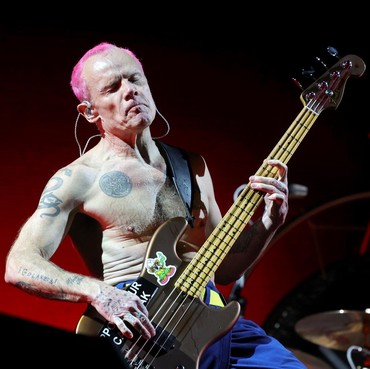 Flea Ternyata Tak Pernah Suka Album Perdana Red Hot Chili Peppers