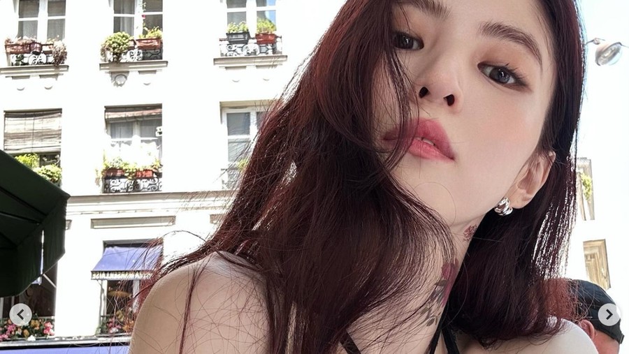 Han So Hee terlihat punya tato baru
