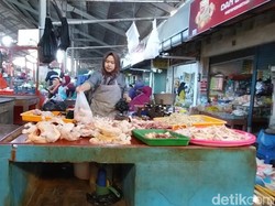 Pasokan Seret, Harga Daging Ayam di Banyumas Tembus Rp 44 Ribu per Kg