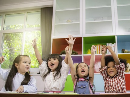 Preschool untuk Anak: Manfaat dan Bedanya dengan Kindergarten & Daycare