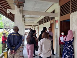 Anak Tak Lolos Jalur Zonasi, Ortu Geruduk Disdikpora Bali