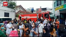 VIDEO: Rumah Sakit di Pematang Siantar Terbakar, Pasien Panik, 1 Tewas