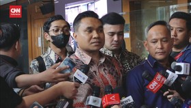 VIDEO: Kuasa Hukum Jhonny Plate Tanggapi Dakwaan JPU
