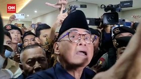 VIDEO: Momen Ricuh Usai Panji Gumilang Diperiksa 9 Jam di Bareskrim