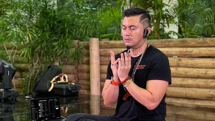 Anjasmara saat yoga Anjasmara saat yoga