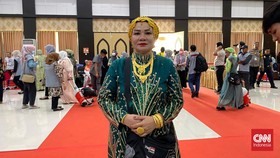 Kilau Jemaah Makassar, Pulang Haji Dibalut Emas 100 Gram Rp120 Juta