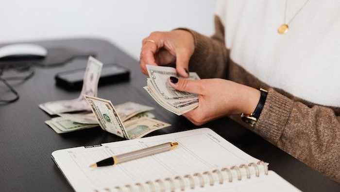 Ilustrasi frugal living / Foto: Pexels.com / Karolina Grabowska