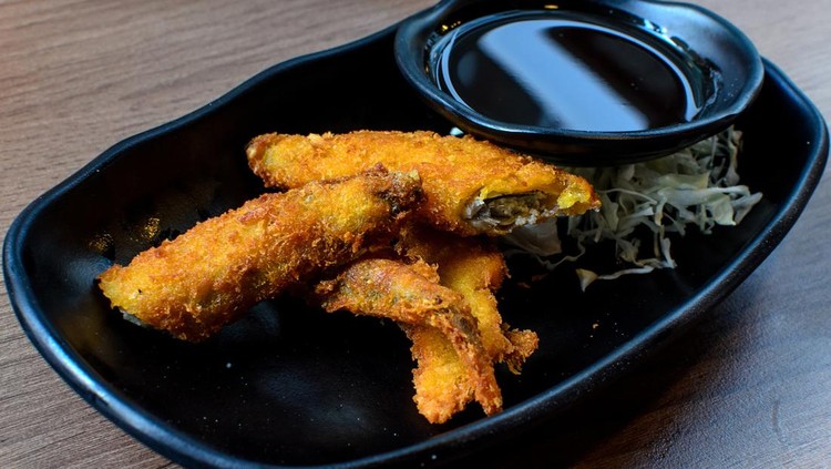 Ilustrasi Ikan Shisamo Deep fried crumbed Capelin fish (Shisamo), Japanese Food