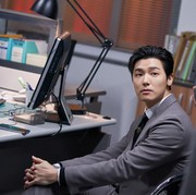 Rekomendasi Drakor yang Dibintangi Kang Min Hyuk, Aktor Tampan yang Curi Perhatian di Serial Netflix Korea 'Celebrity'