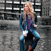 5 Brand Fashion Ini Hobi Dikira Merek Luar Negeri Padahal 'Made in Indonesia', Ada Toko Favoritmu?