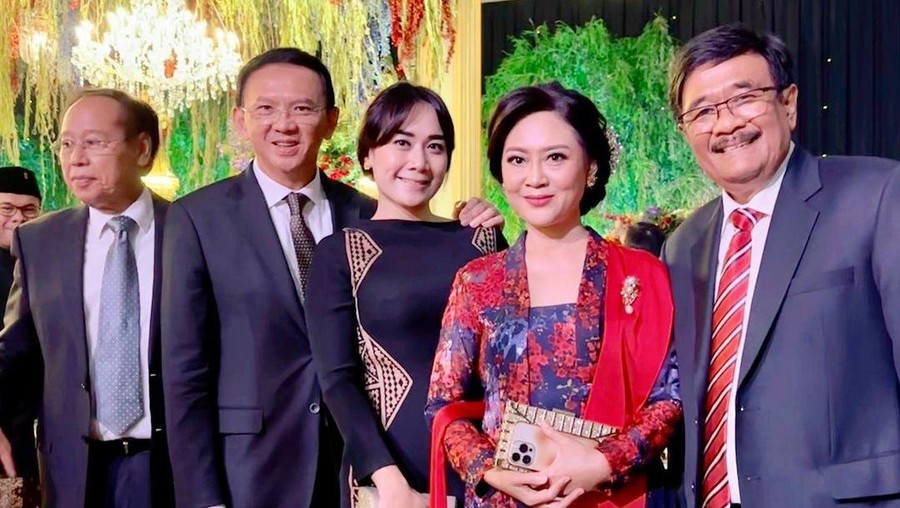 Puput Nastiti Devi dan Ahok Puput Nastiti Devi dan Ahok
