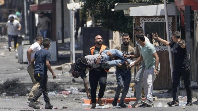 Tentara Israel mengumumkan penghentian serangan besar-besaran di Jenin, Tepi Barat, pada Rabu (5/7), setelah 12 orang Palestina tewas akibat operasi tersebut.