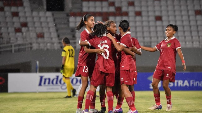 Timnas Putri Indonesia U-19 bakal melawan Thailand, bukan Myanmar, di semifinal Piala AFF Wanita U-19 2023. Berikut alasan Indonesia vs Thailand.