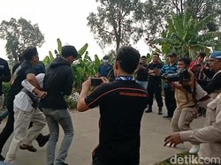 Jabar Hari Ini: Demo Ricuh di Al-Zaytun hingga TKW Cianjur Jadi PSK