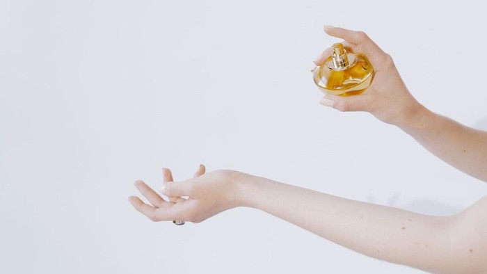 Ilustrasi parfum / Foto: Pexels.com/MART PRODUCTION