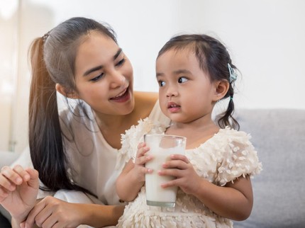 Apakah Boleh Anak Minum Vitamin yang Dicampurkan ke Susu Formula?