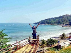 Kisah Jaka, Nelayan yang Peduli Pariwisata Kampung Halaman