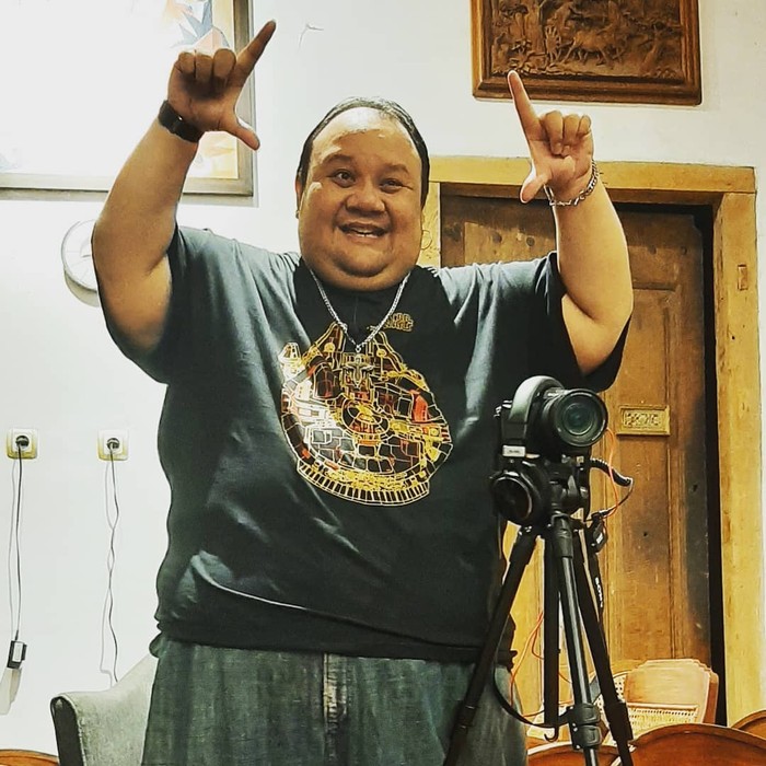 Kabar terbaru Rony Dozer/Foto: Instagram.com/@dozersmile75