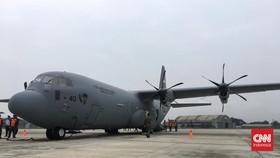 Jokowi dan Prabowo Serah Terima Pesawat Super Hercules