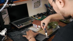 Miniatur Semesta Diorama Maulidin Taufiq