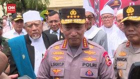VIDEO: Kapolri Komentari  Transaksi 300 M di Rekening Tri Suhartanto