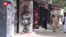 VIDEO: Jeritan Wanita Afghanistan Usai Salon Ditutup Taliban