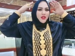 Aksi Tak Biasa 3 Emak-emak Makassar Pulang Haji, Ada yang Bawa 1 Kg Emas