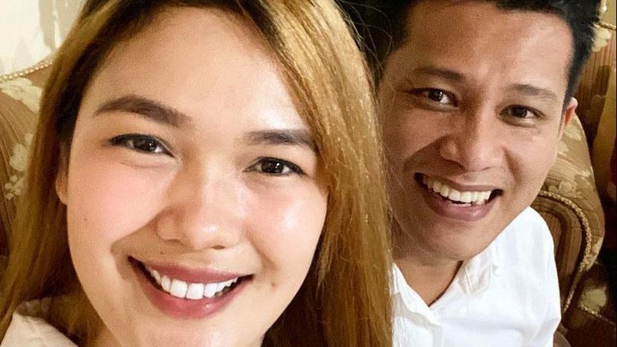 Boris Bokir dan Irma Purba