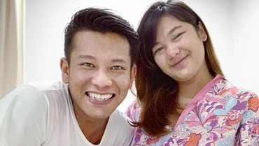 img-title Masalah Rumah Tangga Jadi Bahan Komedi Boris Bokir, Irma: Cari Duitnya dari Situ
