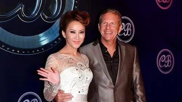 img-title Coco Lee Dimakamkan, Ini Penyebab Suami Tak Ikut Antarkan Jenazah