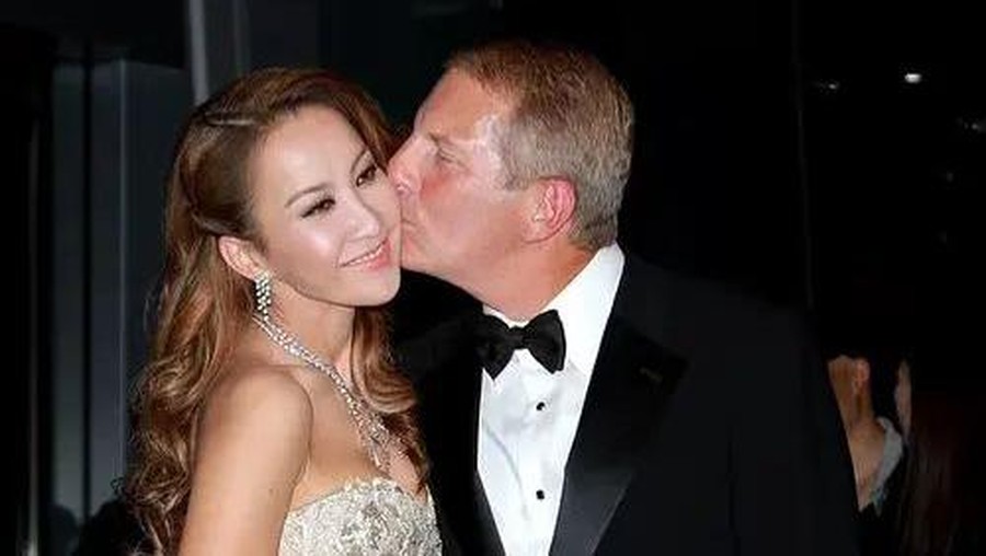 Coco Lee dan Bruce Rockowitz