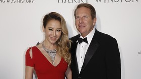 Tiba di Hong Kong, Suami Tulis Pesan untuk Obituari Coco Lee