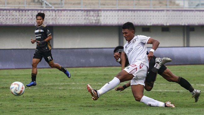Telat panas itu stigma atau fakta yang melekat kepada Persib? Perspektif itu akan diuji saat Persib melawan Arema FC di pekan kedua Liga 1 2023/2024.