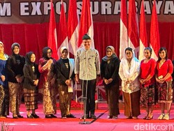 Di Depan Relawan Emak-emak Jatim Ganjar Janjikan Kesetaraan Hak Perempuan
