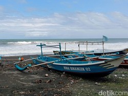Gelombang Tinggi, Nelayan Purworejo 2 Pekan Tak Berani Melaut