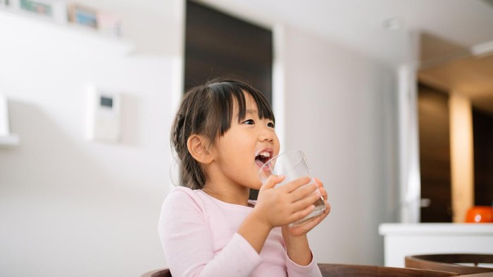 Ilustrasi Usia Anak Minum Fresh Milk