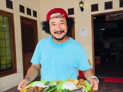 Isa Bajaj Geram, Anak Nangis Ngaku Kemaluan Ditendang Oknum Sampai Berdarah