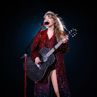 Lirik Lagu Death By A Thousand Cuts - Taylor Swift