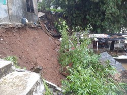 Longsor di Bogor Timpa Rumah dan Pemancingan, Satu Orang Luka