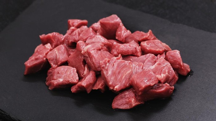 Ilustrasi potongan daging mentah.
