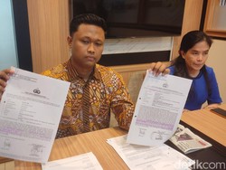 Unduh File Undangan di WA, Nasabah Kehilangan Duit Tabungan Rp 1,4 M