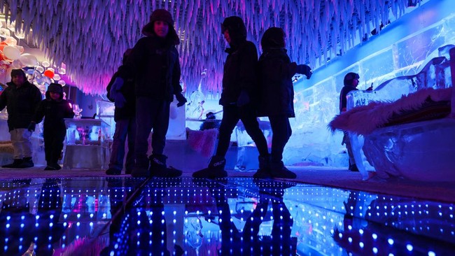 FOTO: Bak Oase, Kafe di Dubai Sajikan Suhu Minus 6 Derajat