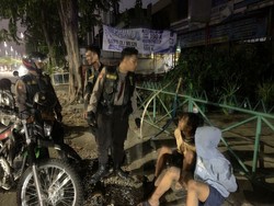 Polisi Amankan 3 Anggota Gangster Sedang Tawuran di Surabaya