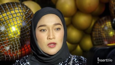 img-title Jawaban Ririe Fairus Disinggung Kemungkinan Rujuk dengan Ayus Sabyan